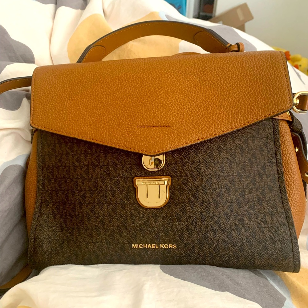 Michael Kors purse